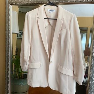 Elizabeth and James Beige Blazer - Size 4